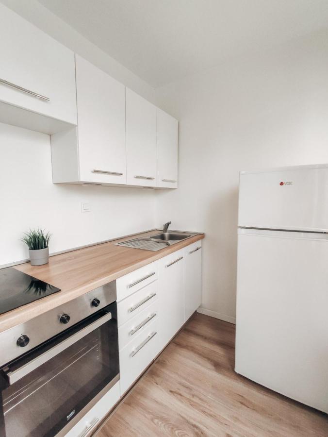 Studio Apartment Sanya Ljubljana Eksteriør billede